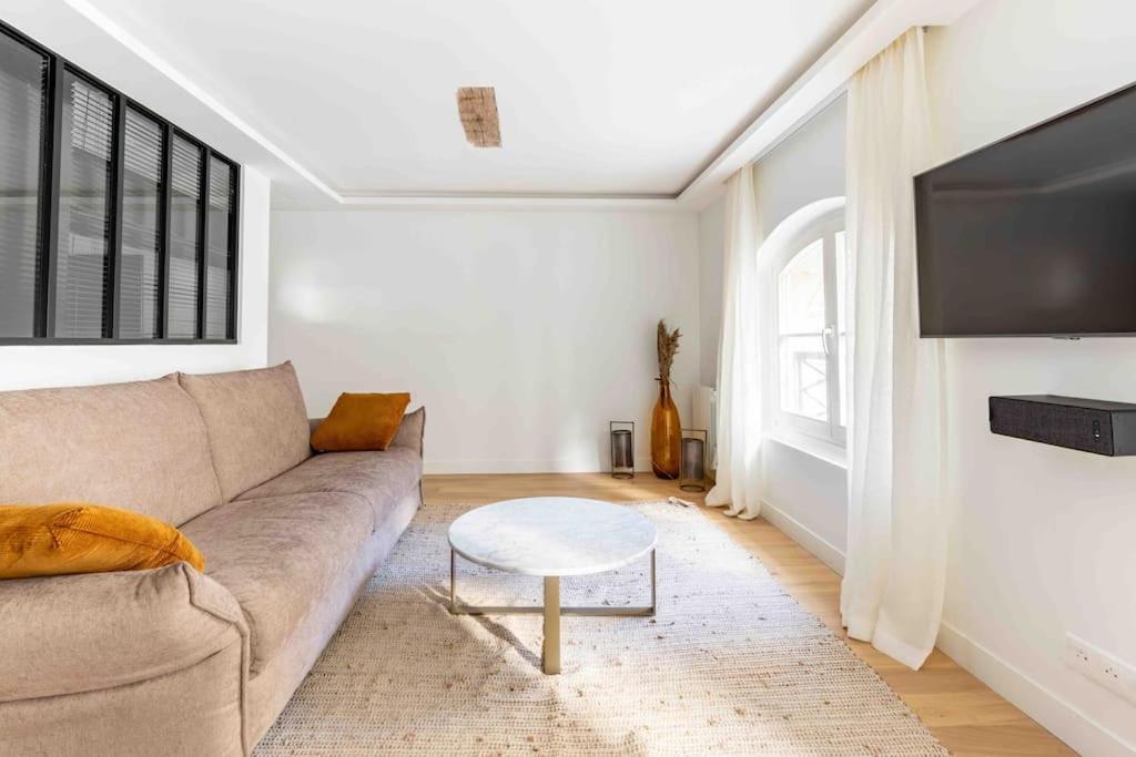 Invalides Palais Bourbon Luxueux Appartement 4P Paris Exterior photo